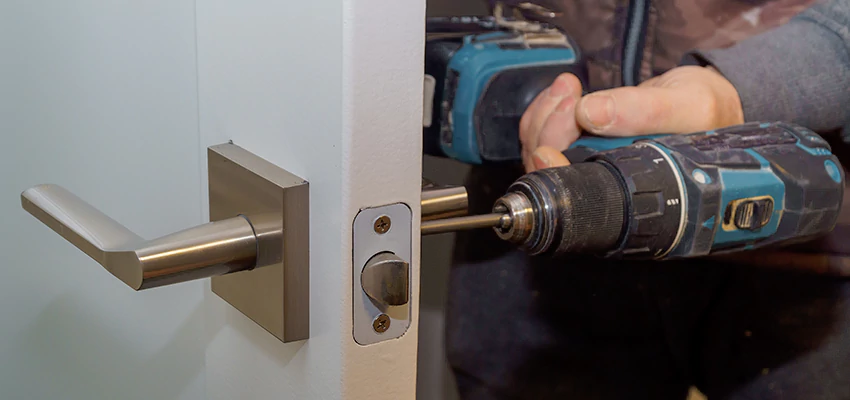 Broken Door Handle Lock Repair in Rosemead, California
